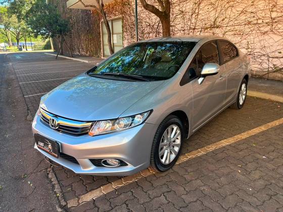 HONDA CIVIC 2.0 LXR 16V FLEX 4P AUTOMÁTICO HONDA CIVIC 2.0 LXR 16V FLEX 4P AUTOMÁTICO